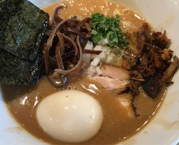 「赤とん味玉(明太子ラーメン)」@らーめん絆の写真