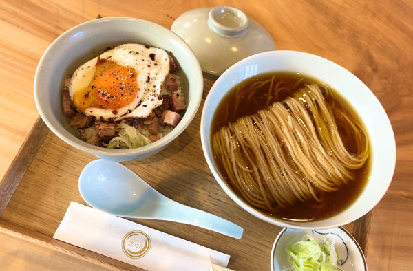 「弦乃月ブレンド かけver. & 肉飯」@自家製麺と定食 弦乃月の写真