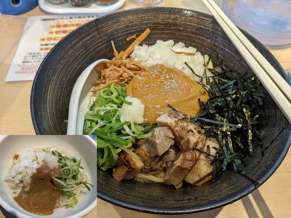 「カニ味噌まぜそば+和え玉（カニ味噌）」@中華そば 結。の写真