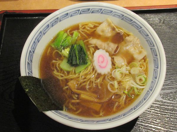 「昔ながらのらあめん（680円）」@引田屋食堂の写真