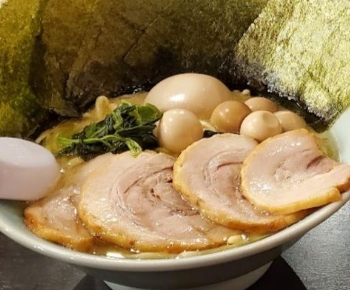 「醤油ラーメン」@横浜家系ラーメン 魂心家 沼津店の写真