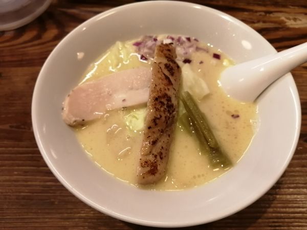 「純白湯 850円」@下北ボーンの写真