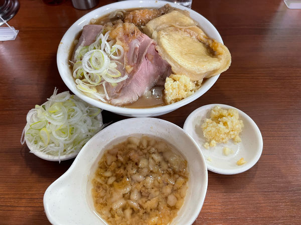「ラーメン小＋豚増しMIX＋南部せんべい＋小口ネギ」@どでん 西川口店の写真