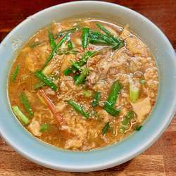 タンタンメン（レバニラ炒めと餃子）