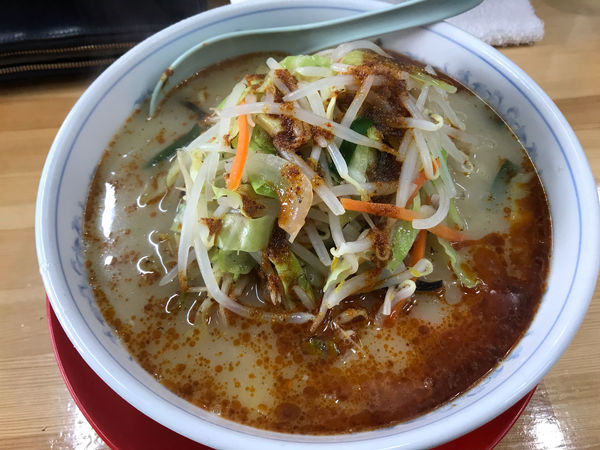 「大盛塩たんめん、旨辛赤、固め880円」@麺工房マルオの写真