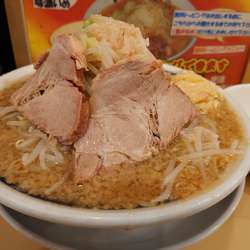 ランチ（醤油）豚２枚、生玉子