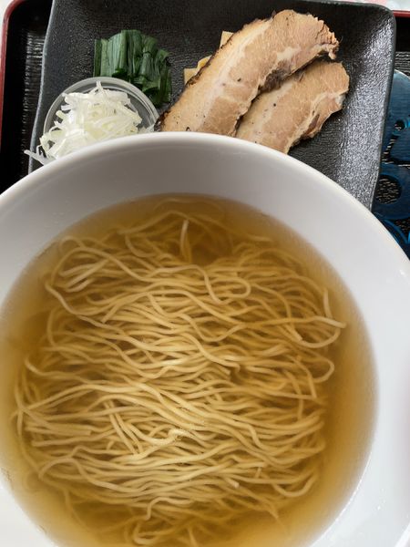 「あっさり醤油ラーメンとハーフ餃子のセット890円」@餃子・からあげ・ラーメン 山いちの写真