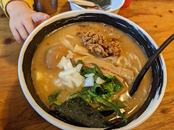 「こく味噌そば（大盛）+味玉」@麺場 浜虎 横浜店の写真