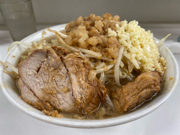 「ラーメン並」@ラーメン荘 歴史を刻め なかもず店の写真