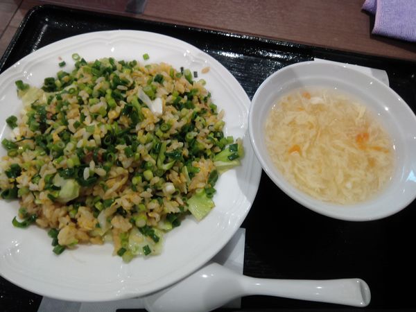 「青ネギチャーハン６９３円」@東京餃子軒 イオンモール上尾店の写真