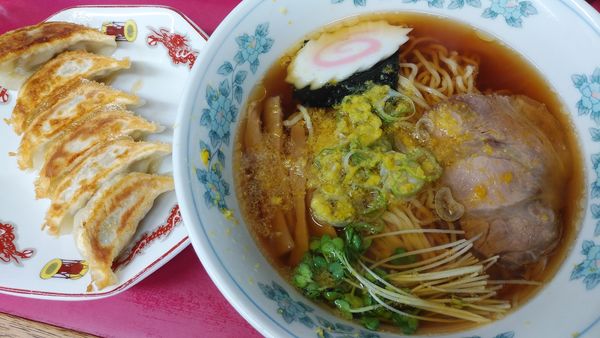 「ゆずラーメン」@ぎょうざの笑平 睦店の写真