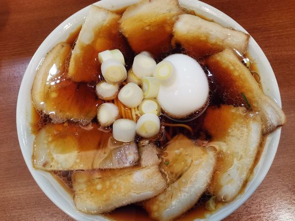 「チャーシュー中華そば」@濃厚中華そば 佐とうの写真