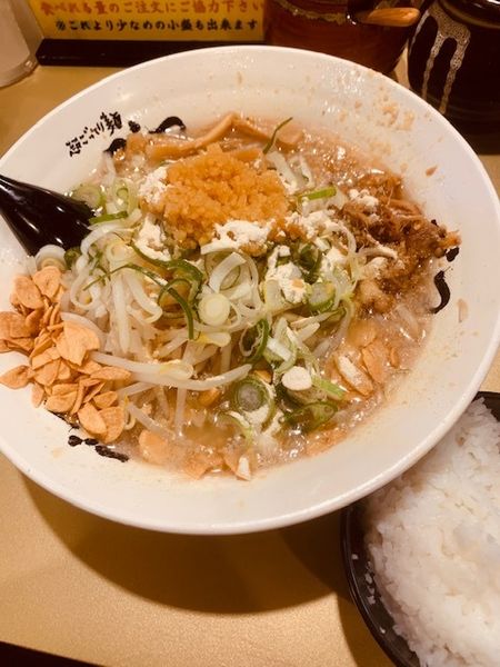 「超スーパーにんにくしょうゆラーメン 950円」@超ごってり麺 ごっつ 新小岩店の写真