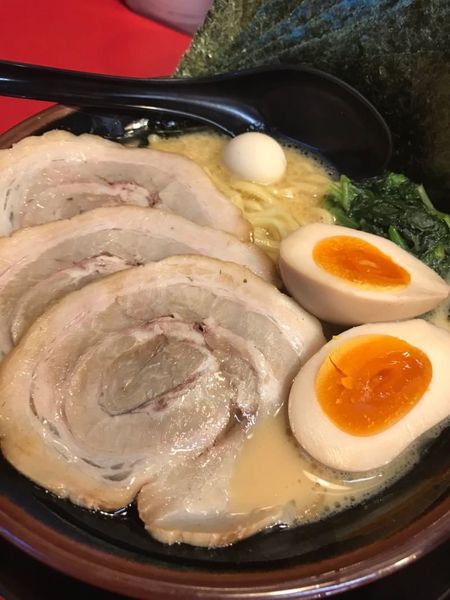 「醤油ラーメン　濃いめ硬め普通」@横浜家系ラーメン 所沢大和家の写真