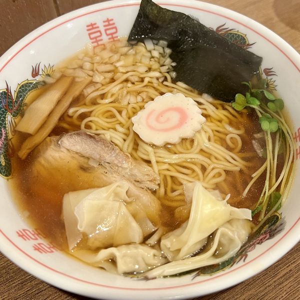 「ワンタンメン」@中華そば 鈴乃家の写真