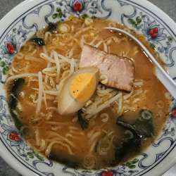 みそラーメン(750円)