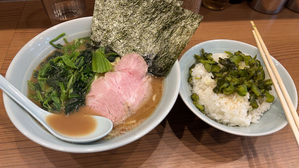 「らーめん」@横浜家系ラーメン 武蔵家 秋津店の写真