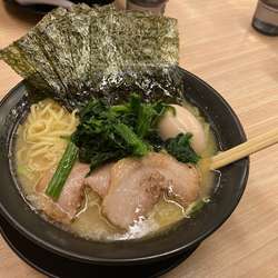 塩豚骨ラーメン