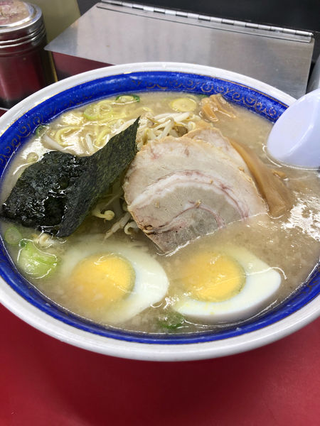 「ランチラーメン900円+半ライス100円」@MURAYAMAホープ軒 本店の写真