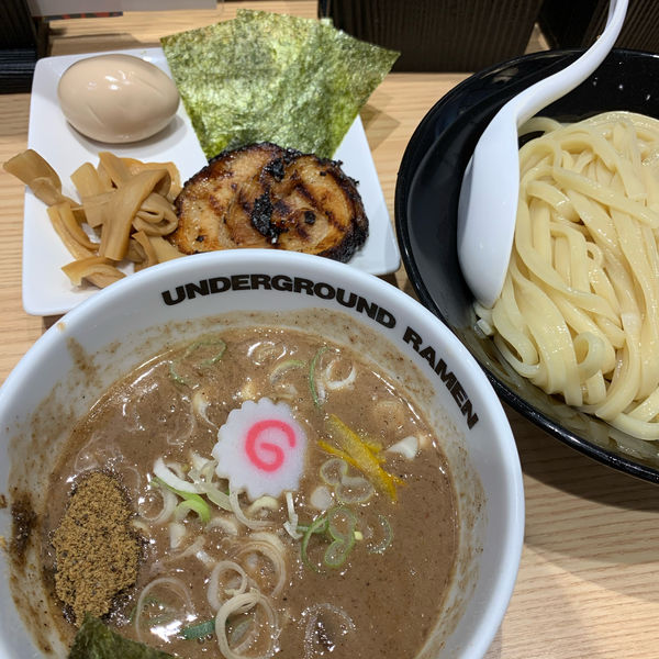 「特製つけ麺」@UNDER GROUND RAMEN 頑者 グランエミオ所沢店の写真