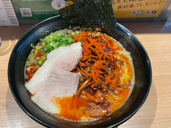 「赤らーめん大盛り　900円」@らーめん渡邉の写真