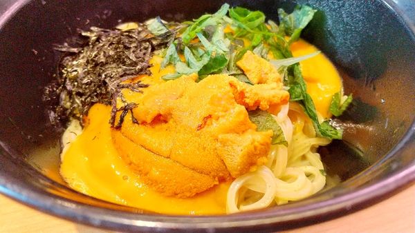 「#濃厚うにまぜそば #418円」@スシロー 川崎南幸町店の写真