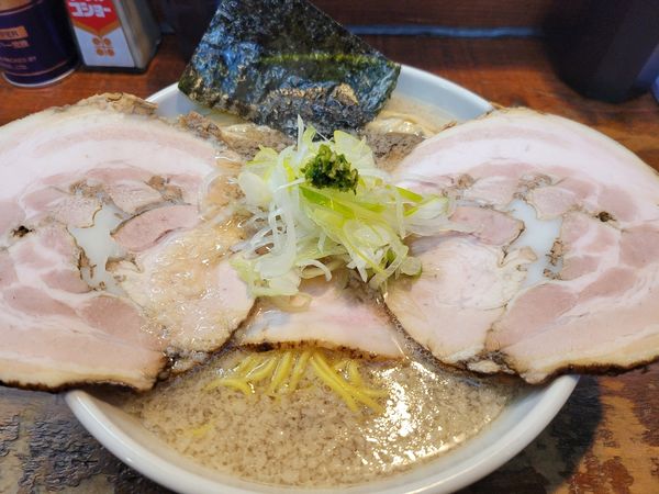「限定がんこオールドスタイル背脂醤油ラーメン」@元祖一条流がんこラーメン たま館分店の写真