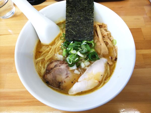 「鶏白湯醤油らーめん　770円」@麺処 駒繋の写真