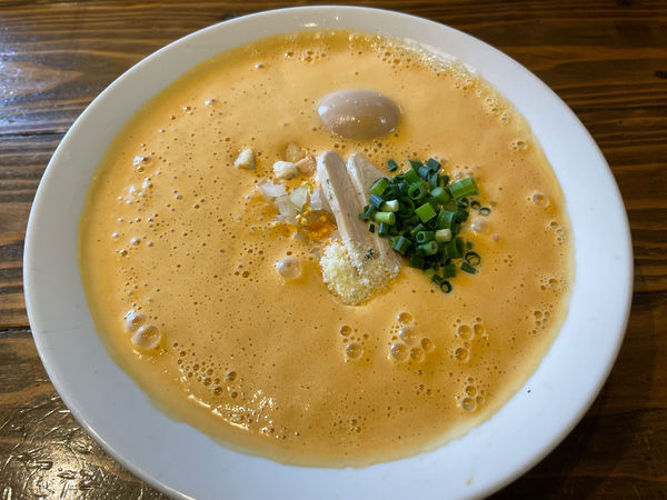 「オマール海老湯味玉入り(1,090円)」@麺屋はやぶさの写真