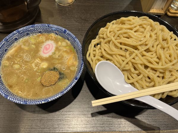 「つけめん（特盛り）」@六厘舎 上野店の写真