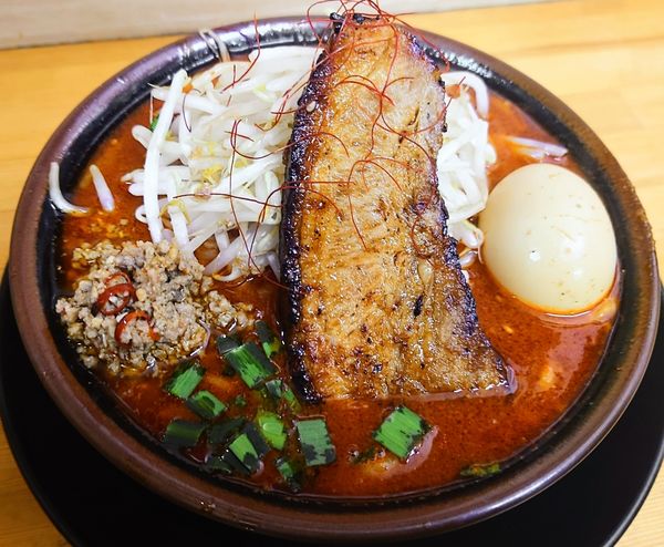 「しびれベトコン誤爆」@ラーメン・つけ麺 爆王の写真