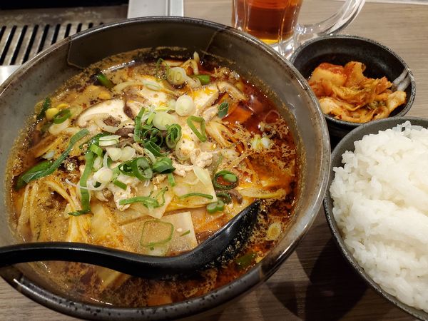 「カルビラーメンセット」@焼肉本舗 我家の写真