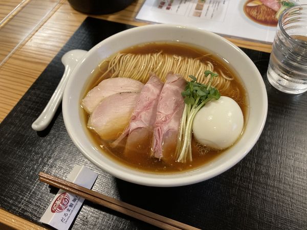 「特製だしそば丸鶏醤油」@だるま製麺所の写真