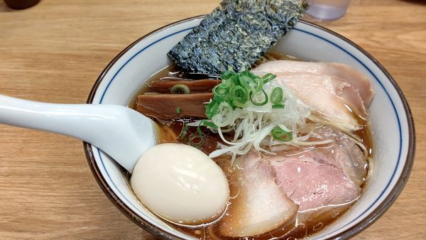 「特製醤油らぁ麺」@らぁ麺 ふじ松の写真