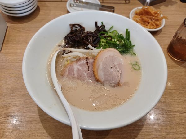 「白丸」@一風堂 川越インター店の写真