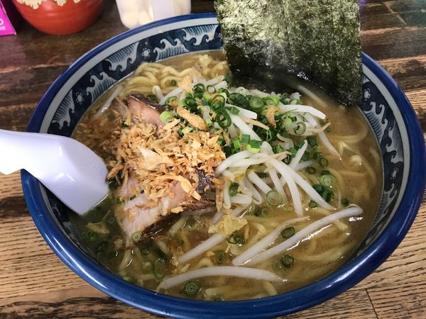 「しょうゆらぁめん　大盛2倍」@らあめん 葫の写真