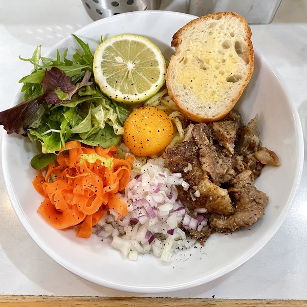 「【限定D】A5ランク松阪牛の牛スジのせ牛油そば ￥900」@麺屋 扇 SENの写真