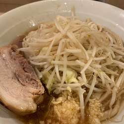 ラーメン　200gヤサイニンニク