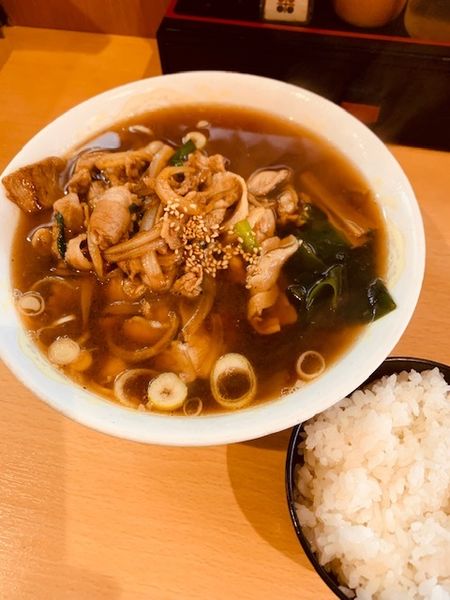 「肉ラーメン 790円　半ライス 150円」@札幌軒の写真