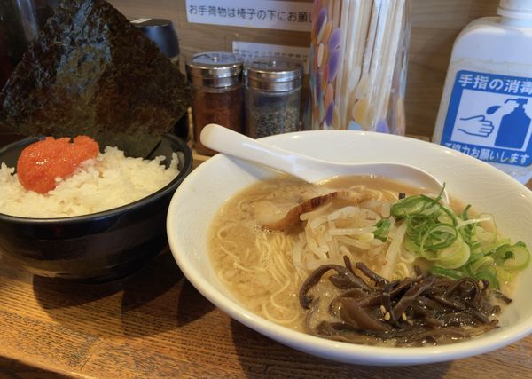 「醤油豚骨ラーメン　Bランチ」@でびっと 中延店の写真