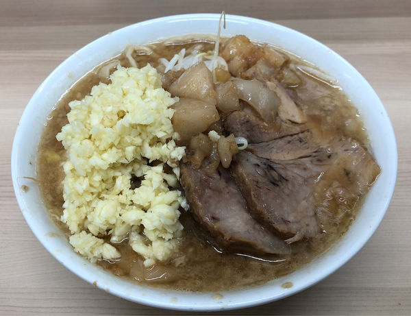 「ラーメン豚2枚」@ラーメン荘 歴史を刻め 世田谷店の写真