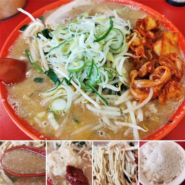「みそらーめん＋キムチ＝1070円」@らーめん弁慶 浅草本店の写真
