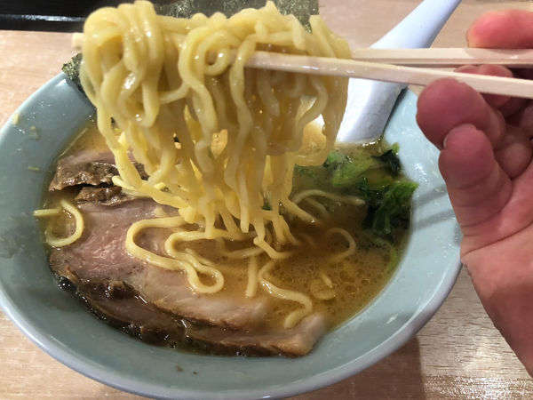 「チャーシューメン並＋味付玉子＋無料ライス」@横濱ラーメン あさが家 本店の写真