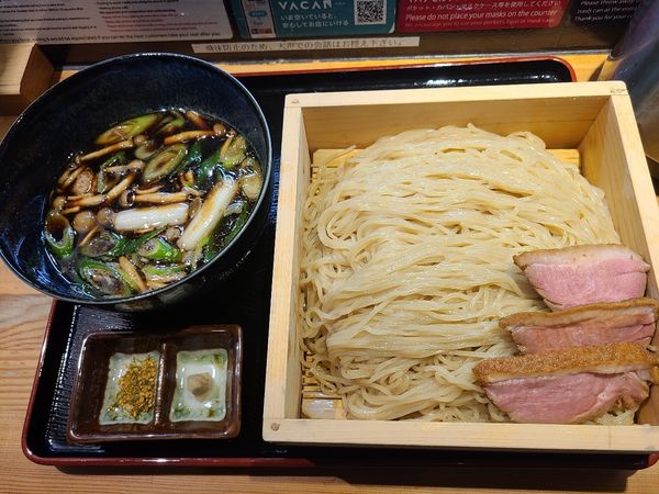 「鴨蒸籠」@ラーメン 巌哲の写真