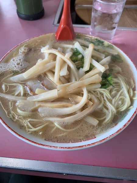 「シナチクラーメン大盛り」@一九ラーメン 糟屋店の写真