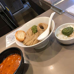 海老トマトつけ麺