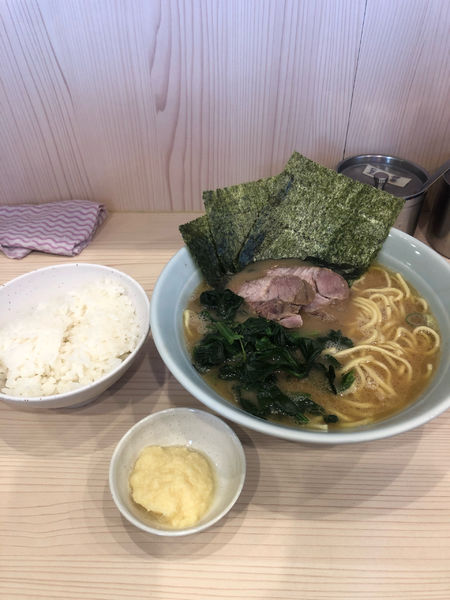 「らーめん(並) 生姜　700円」@家系 武の極みの写真
