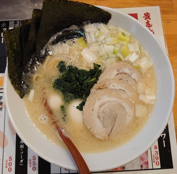 「特製豚骨麺(塩、930円)」@麺屋 貴壱家の写真