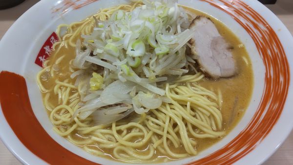 「味噌ラーメン大850円麺硬め」@豚骨醤油ラーメン 赤虎屋 野田店の写真