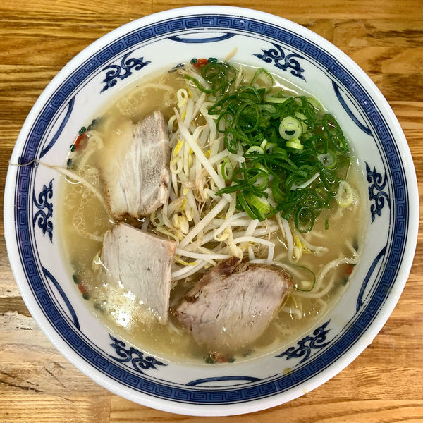 「ラーメン 中（800円）」@マルチョンラーメン 志布志本店の写真